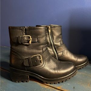Steve Madden black moto boots